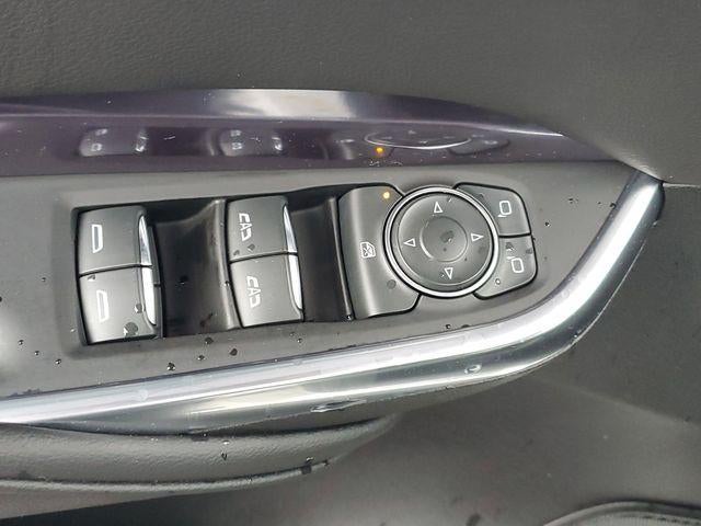 2022 Cadillac XT4 FWD Luxury