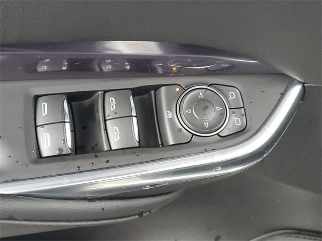 2022 Cadillac XT4 FWD Luxury