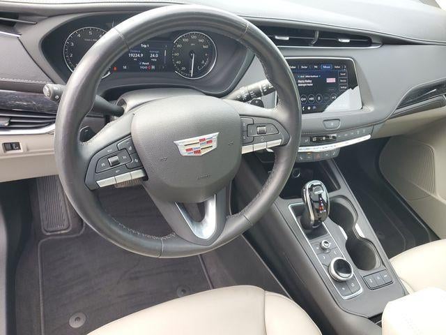 2023 Cadillac XT4 AWD Premium Luxury