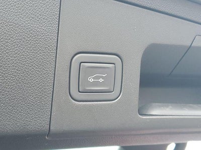 2023 Cadillac XT4 AWD Premium Luxury
