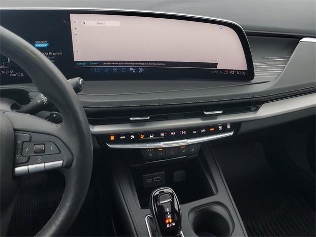 2024 Cadillac XT4 AWD Premium Luxury