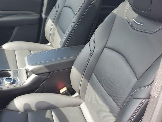 2024 Cadillac XT4 AWD Premium Luxury