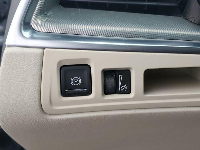 2023 Cadillac XT5 FWD Premium Luxury