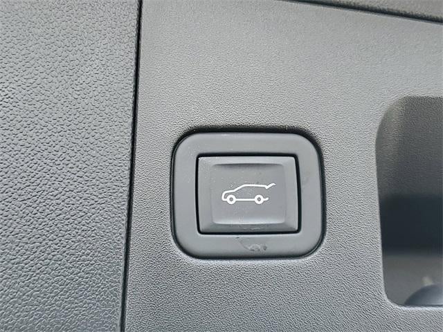 2023 Cadillac XT5 FWD Premium Luxury