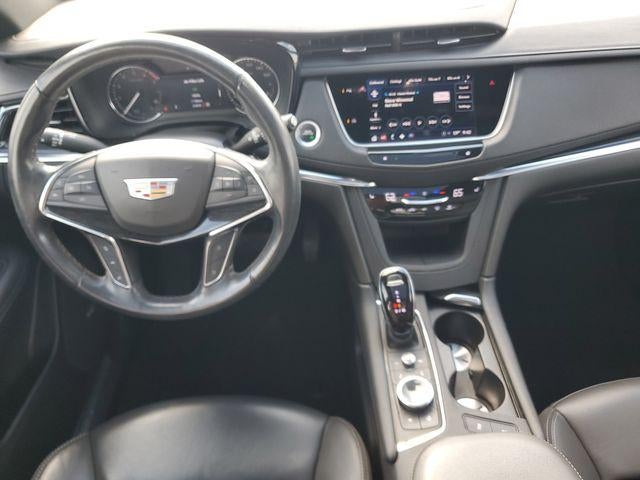 2022 Cadillac XT5 AWD Premium Luxury
