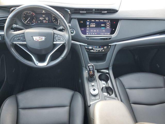 2025 Cadillac XT6 AWD Luxury