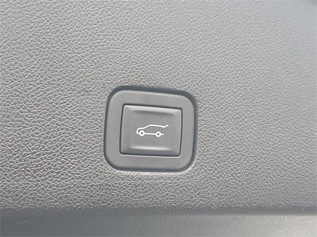 2025 Cadillac XT6 AWD Luxury