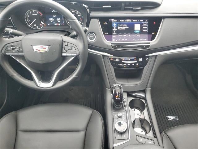 2025 Cadillac XT6 AWD Luxury