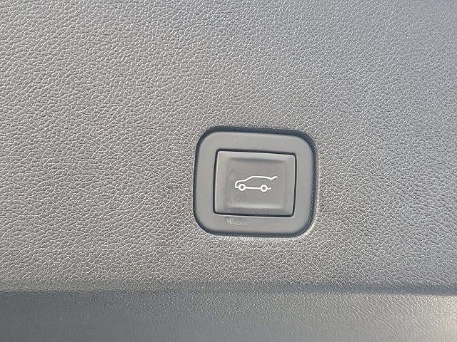 2025 Cadillac XT6 AWD Luxury