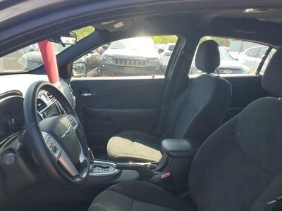 2012 Chrysler 200 Touring
