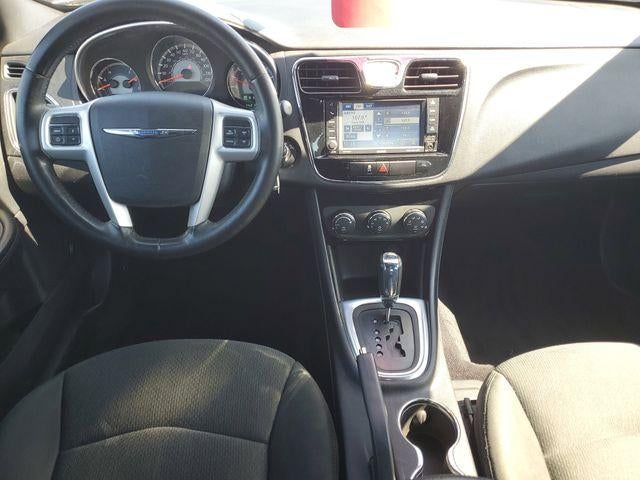 2012 Chrysler 200 Touring