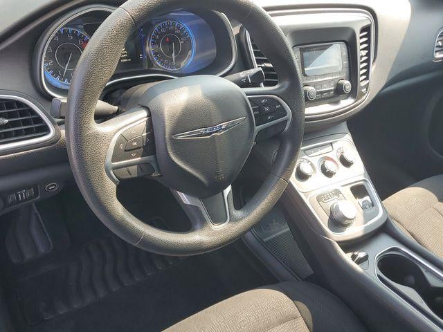 2016 Chrysler 200 LX