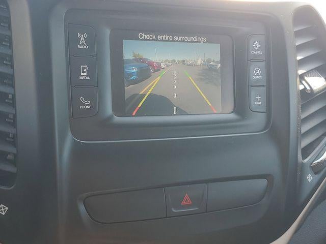 2016 Jeep Cherokee Sport