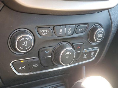 2016 Jeep Cherokee Sport