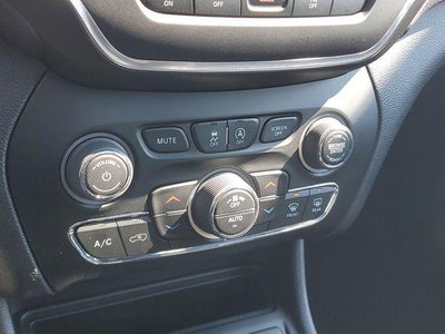 2023 Jeep Cherokee Altitude Lux 4x4