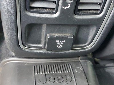 2020 Jeep Grand Cherokee Laredo