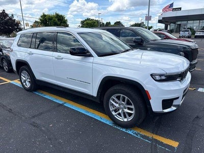 2023 Jeep Grand Cherokee L Laredo 4x4