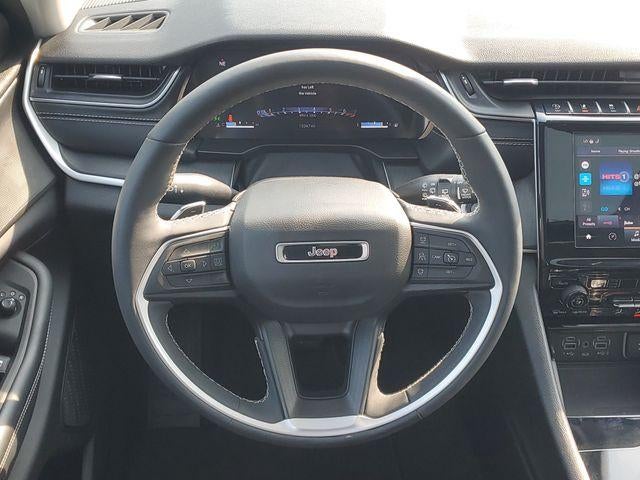 2023 Jeep Grand Cherokee L Laredo 4x4