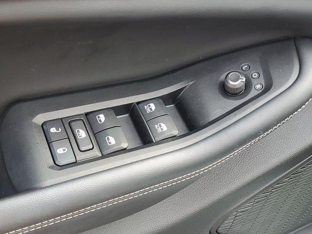 2023 Jeep Grand Cherokee L Laredo 4x4