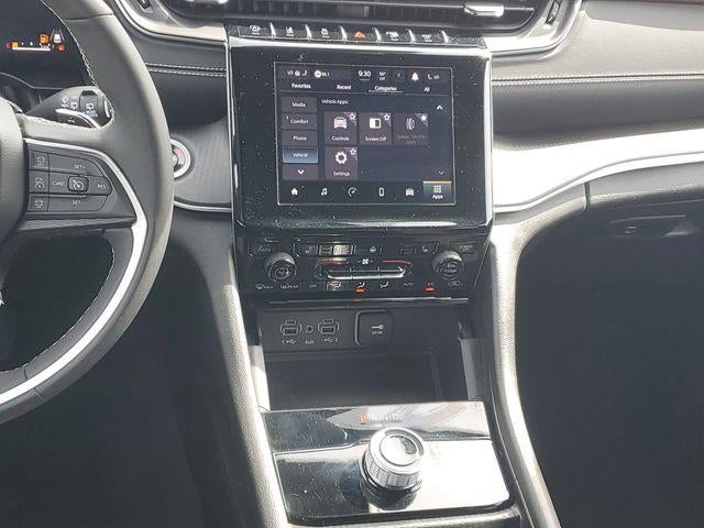 2024 Jeep Grand Cherokee L Laredo