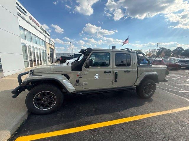 2022 Jeep Gladiator Overland