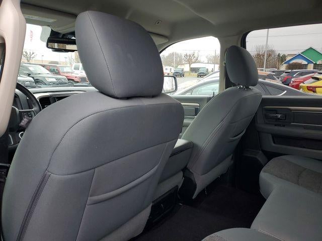 2017 RAM 1500 Big Horn Crew Cab 4x4 5'7" Box