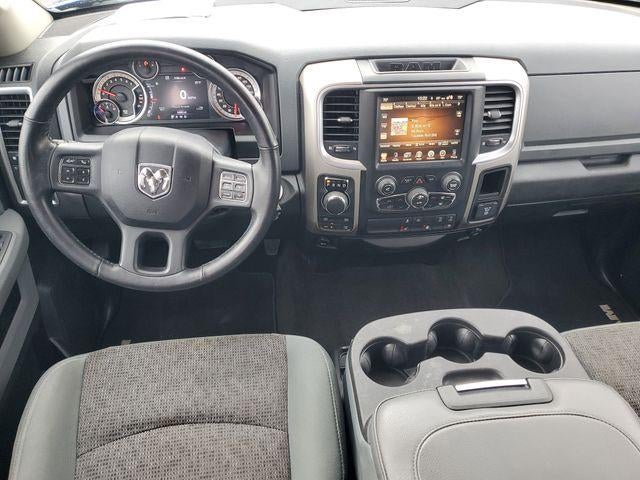 2017 RAM 1500 Big Horn Crew Cab 4x4 5'7" Box