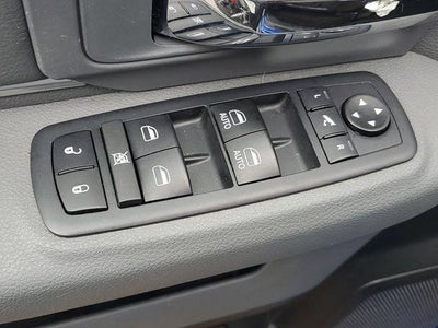 2017 RAM 1500 Big Horn Crew Cab 4x4 5'7" Box