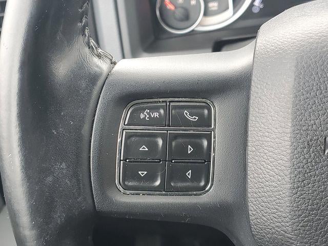 2017 RAM 1500 Big Horn Crew Cab 4x4 5'7" Box