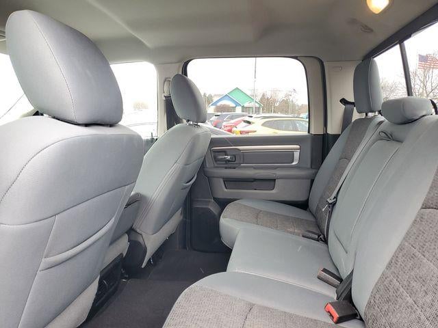 2017 RAM 1500 Big Horn Crew Cab 4x4 5'7" Box