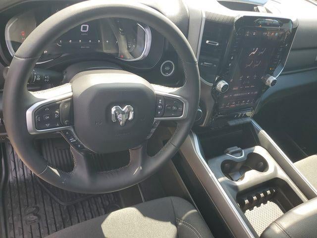 2025 RAM 1500 Big Horn Crew Cab 4x4 5'7" Box