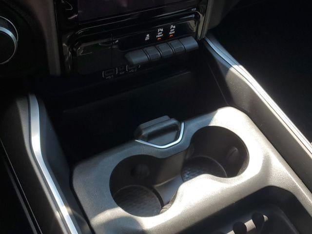 2025 RAM 1500 Big Horn Crew Cab 4x4 5'7" Box