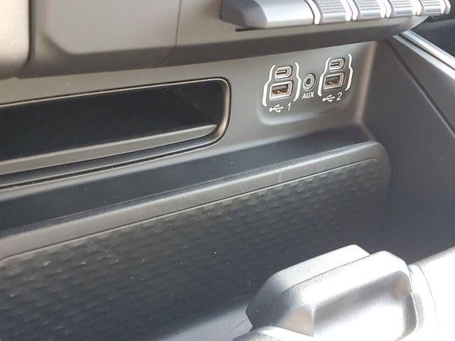 2023 RAM 1500 Big Horn Quad Cab 4x4 6'4" Box