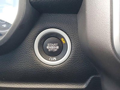 2019 RAM 1500 Big Horn/Lone Star Crew Cab 4x4 5'7" Box