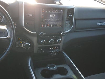 2021 RAM 1500 Big Horn Crew Cab 4x4 5'7" Box