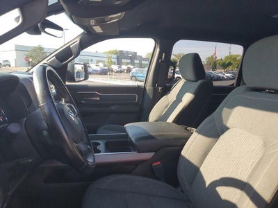 2021 RAM 1500 Big Horn Crew Cab 4x4 5'7" Box