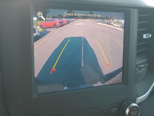 2021 RAM 1500 Big Horn Crew Cab 4x4 5'7" Box