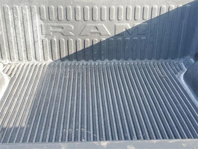 2020 RAM 1500 Big Horn Crew Cab 4x4 5'7" Box