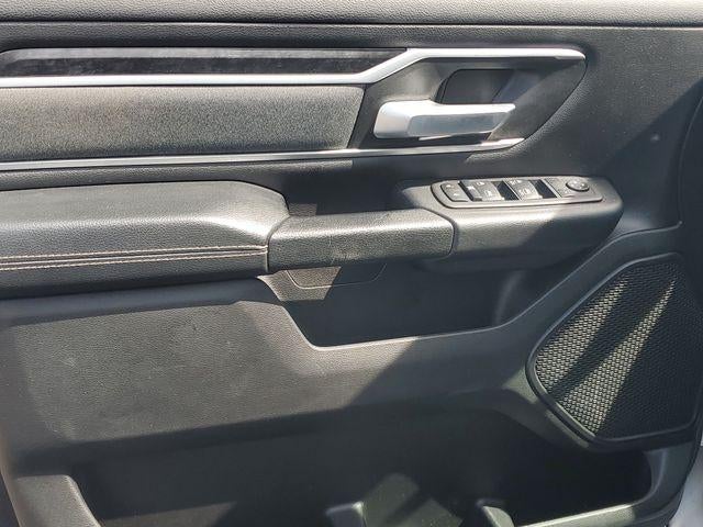 2022 RAM 1500 Big Horn Crew Cab 4x4 5'7" Box