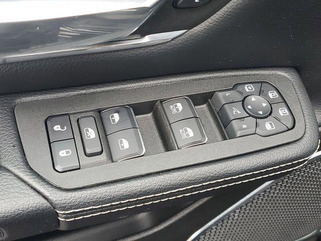 2025 RAM 1500 Laramie Crew Cab 4x4 5'7" Box