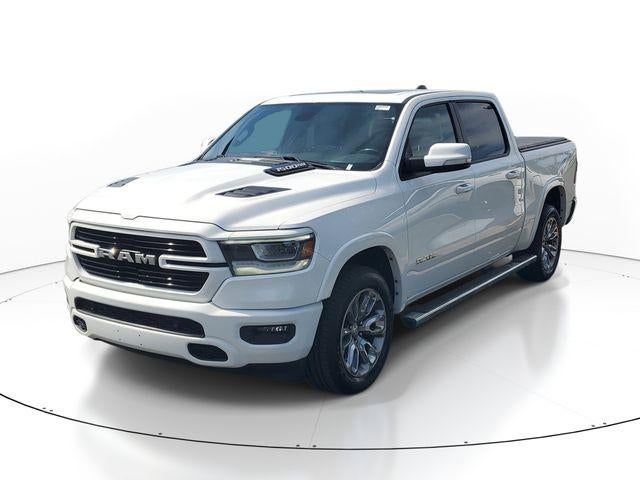 2020 RAM 1500 Laramie Crew Cab 4x4 5'7" Box