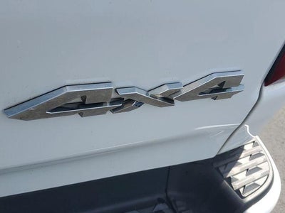 2020 RAM 1500 Laramie Crew Cab 4x4 5'7" Box