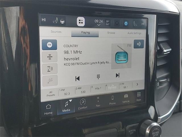 2022 RAM 1500 Laramie Crew Cab 4x4 5'7" Box