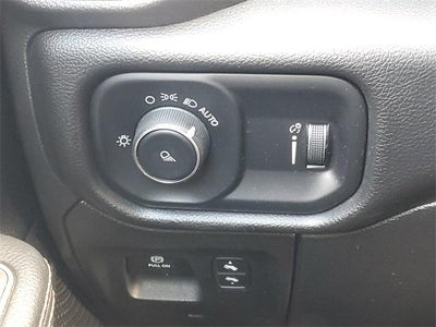 2023 RAM 1500 Laramie Crew Cab 4x4 5'7" Box