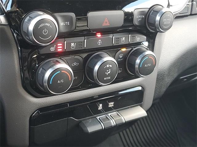 2023 RAM 1500 Laramie Crew Cab 4x4 5'7" Box