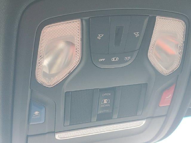 2019 RAM 1500 Rebel Crew Cab 4x4 5'7" Box