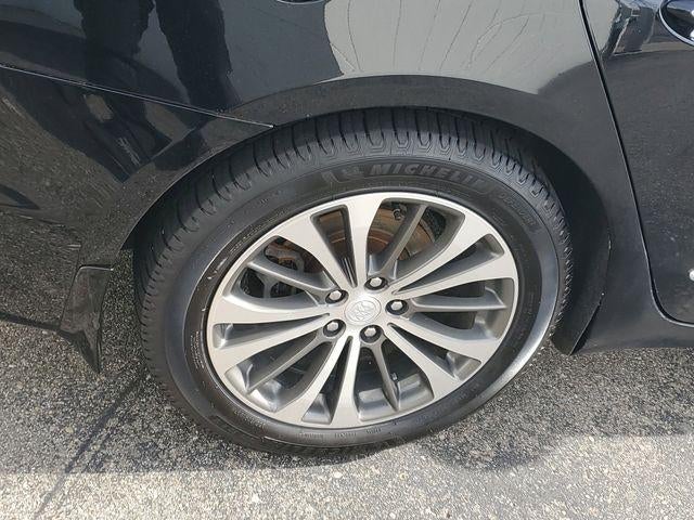 2017 Buick LaCrosse Essence