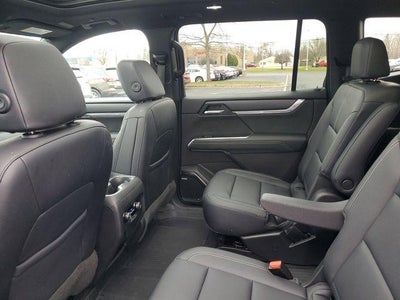 2024 GMC Acadia Elevation