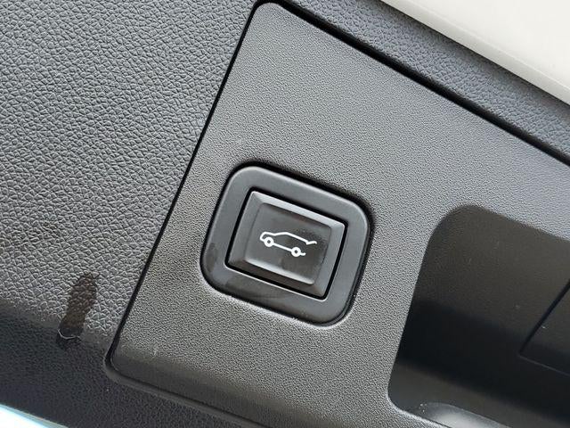 2021 Cadillac XT4 AWD Premium Luxury
