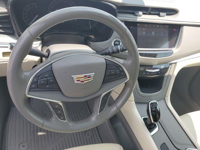 2019 Cadillac XT5 Luxury FWD
